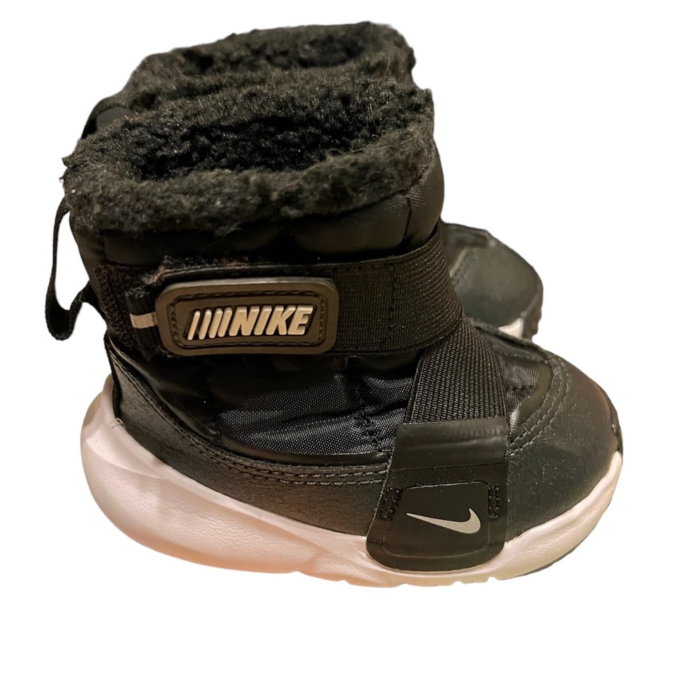 Nike Flex Advance Slip-On Snow Boot